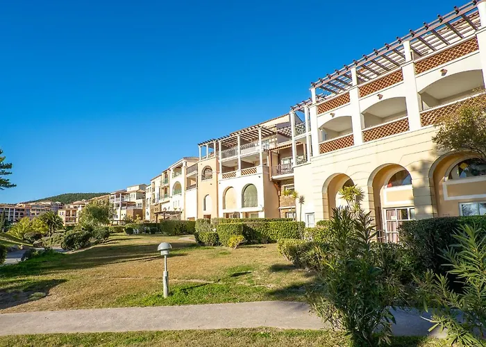 L'esquinade F6 225 By Interhome Saint-Raphaël