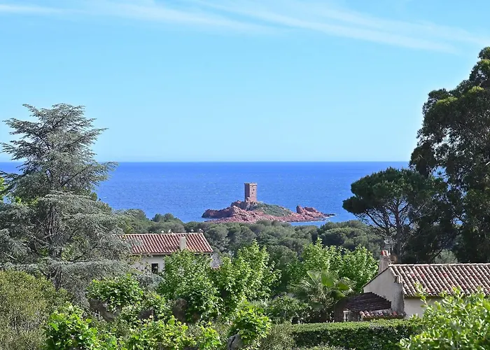 L'esquinade F6 225 By Interhome * Saint-Raphaël