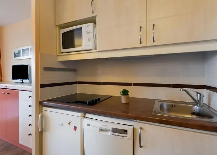 L'esquinade F6 225 By Interhome Lejlighed *